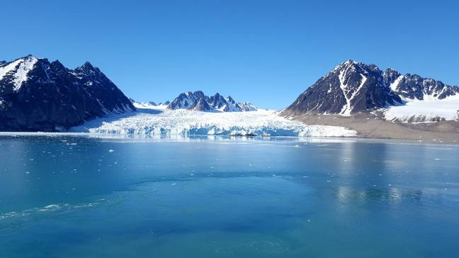 37577184_10156701879890625_342475898999537664_o